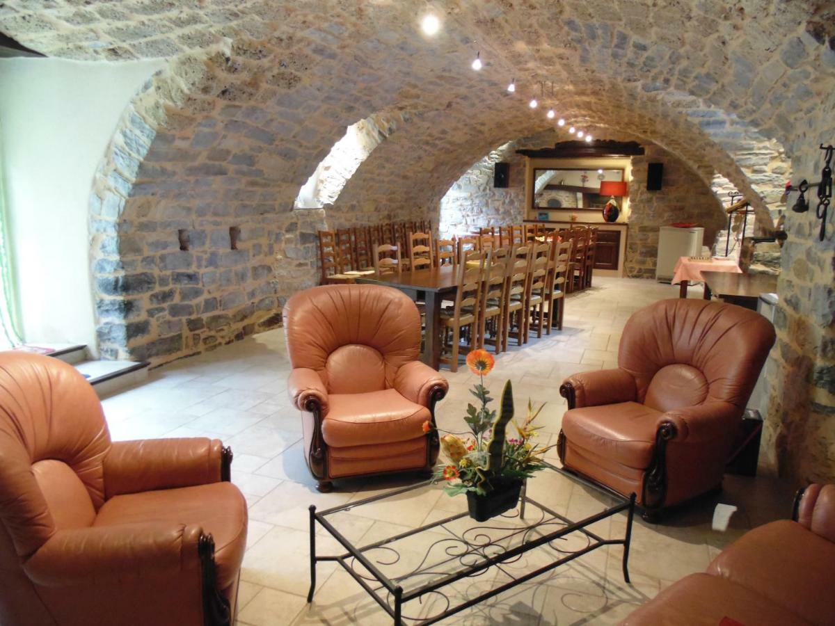 Chambres D'Hotes Lou Jassou Lapanouse-de-Cernon ภายนอก รูปภาพ