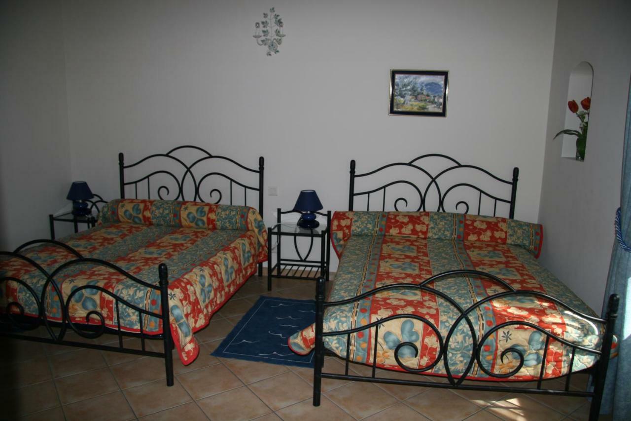 Chambres D'Hotes Lou Jassou Lapanouse-de-Cernon ภายนอก รูปภาพ